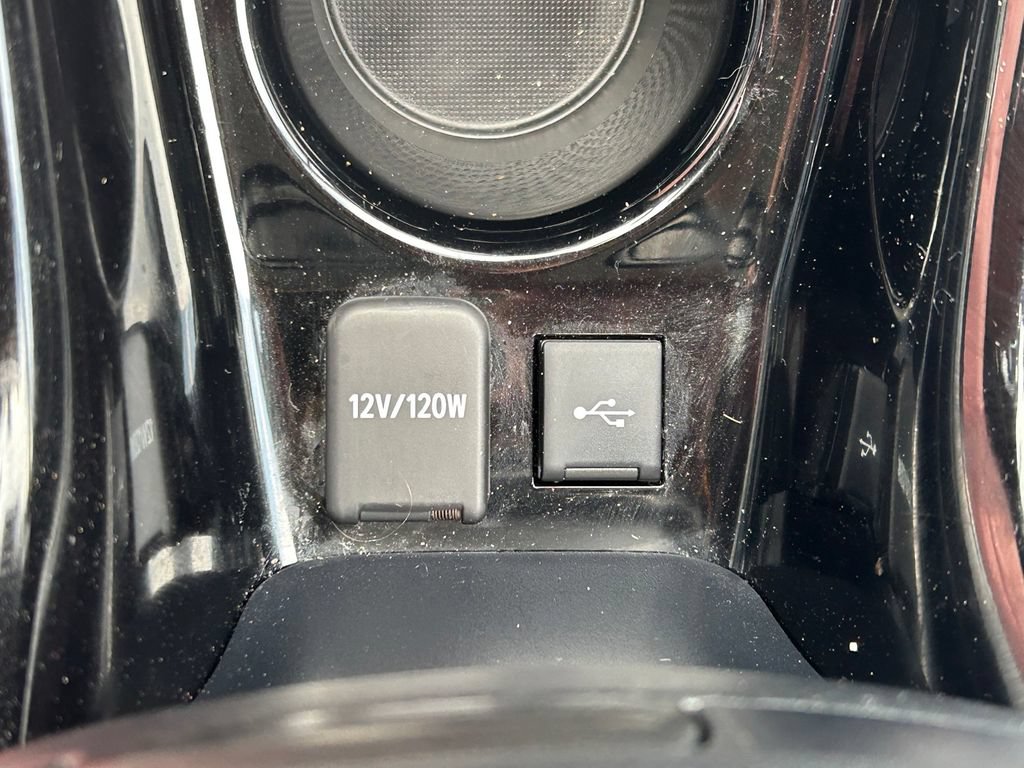 Certified 2021 Toyota Prius XLE FWD image 28