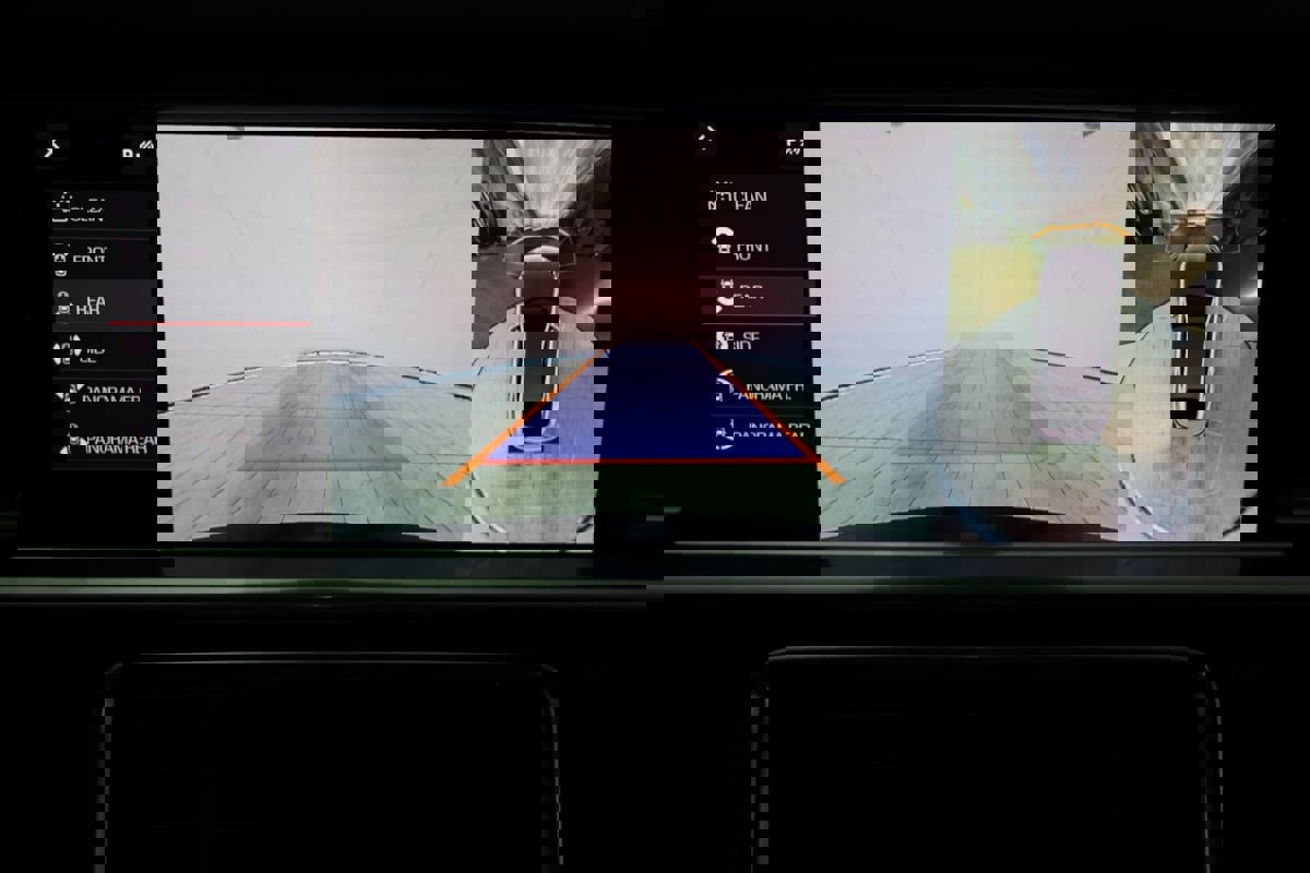 Used 2021 Porsche Panamera 4S w/ Premium Package image 8