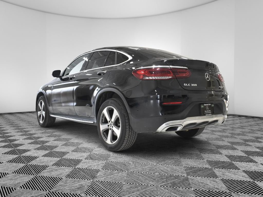 Used 2022 Mercedes-Benz GLC 300 4MATIC Coupe image 3