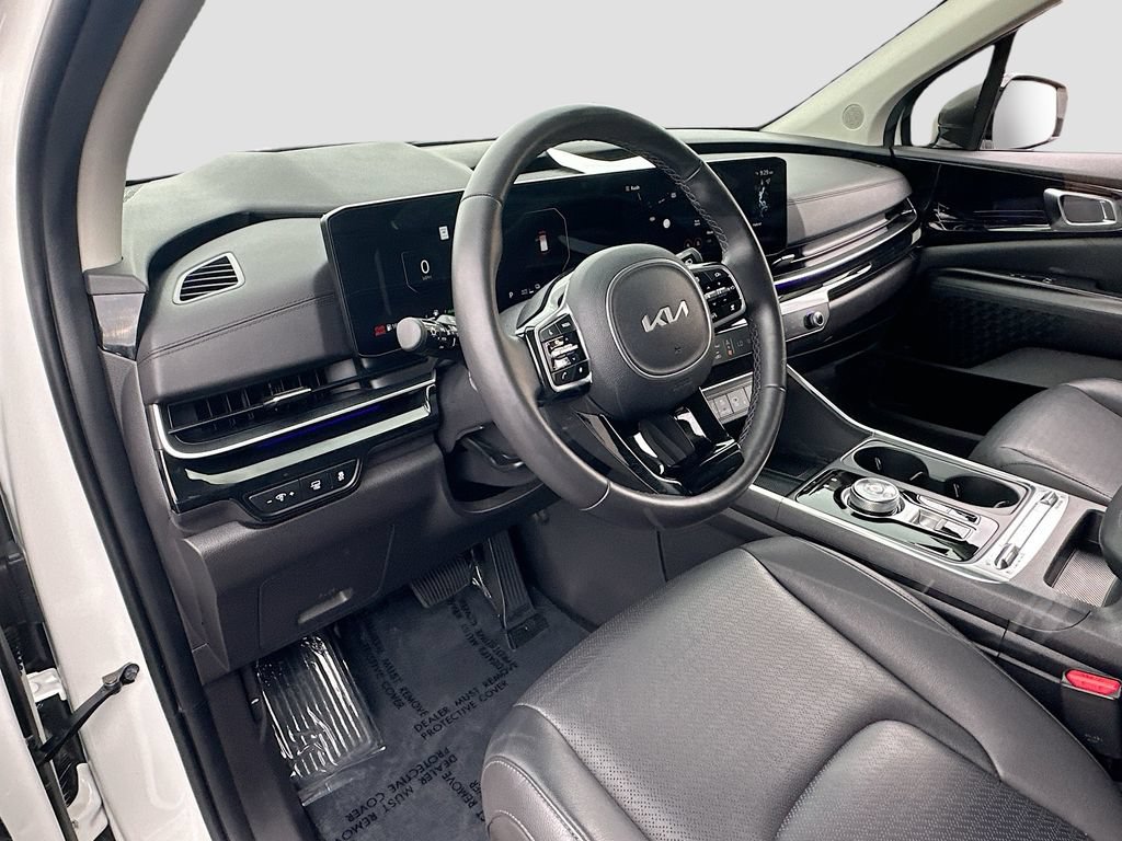 Certified 2025 Kia Carnival SX Prestige FWD image 9