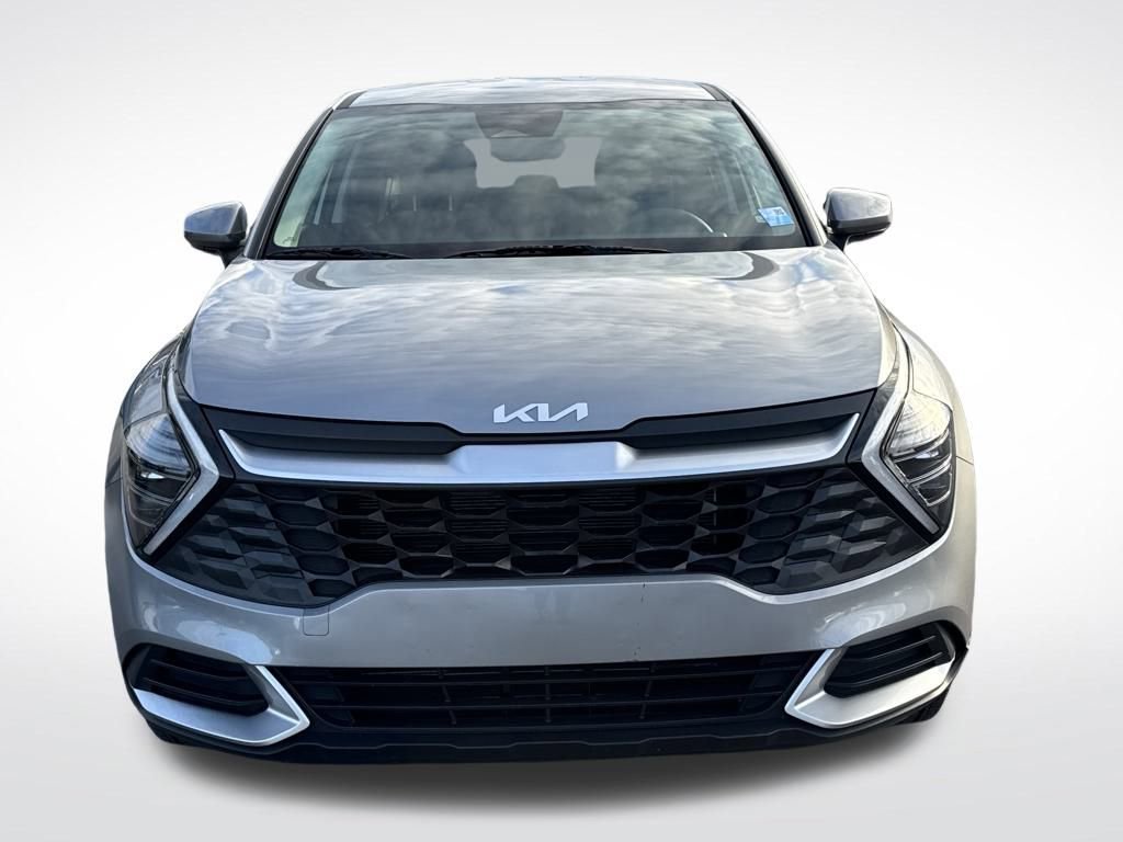 Used 2024 Kia Sportage LX image 9