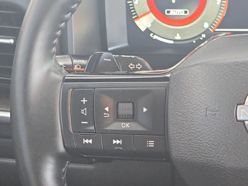 Used 2026 Nissan Rogue Platinum w/ Platinum Premium Package AWD/4WD image 23