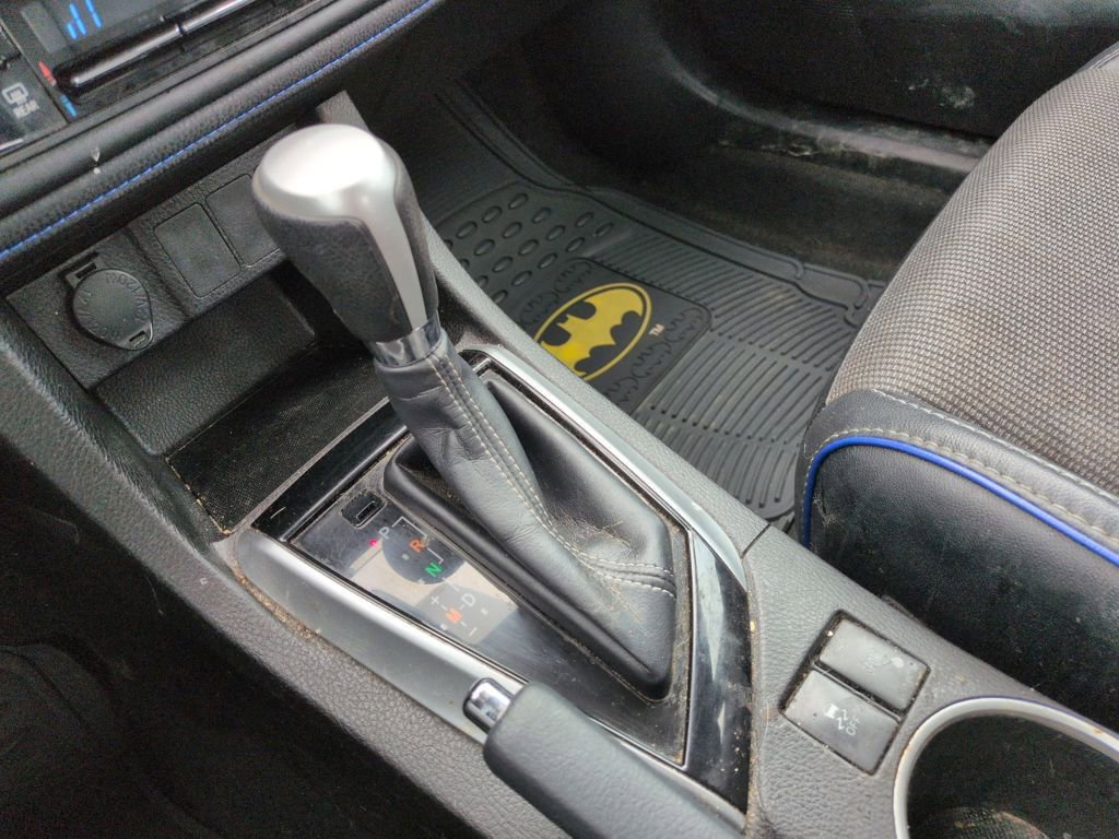 Used 2017 Toyota Corolla SE w/ Carpet Mat Package (TMS) image 25