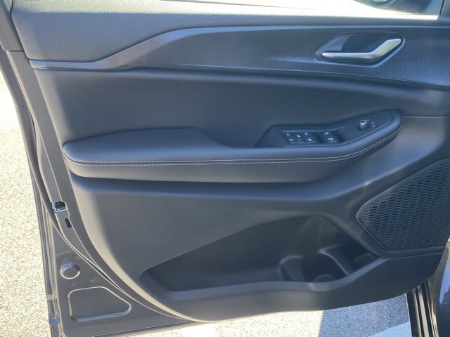 New 2025 Jeep Grand Cherokee L Laredo w/ Luxury Tech Group I image 12