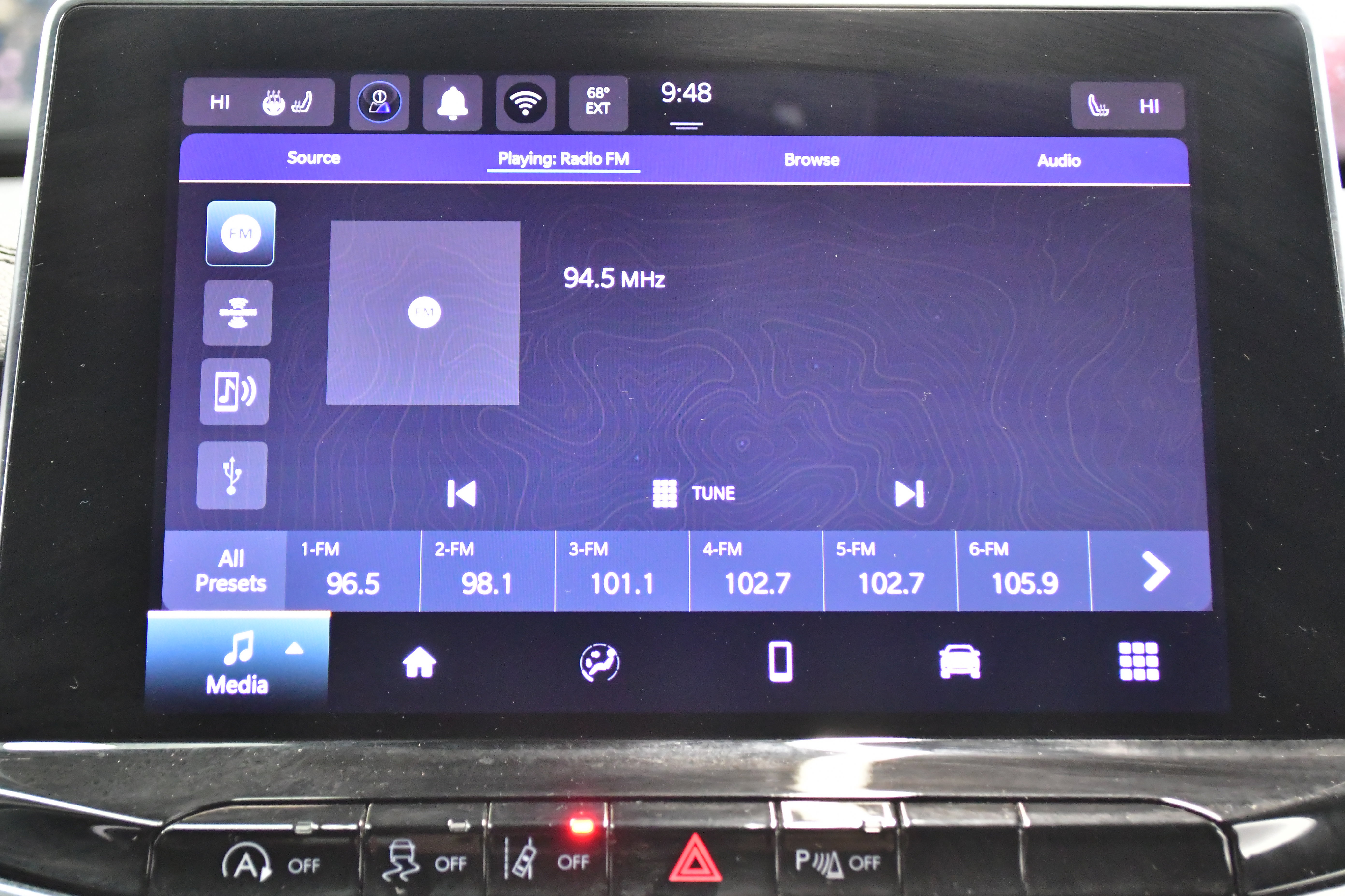 Used 2025 Jeep Compass Limited image 23