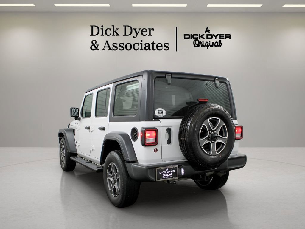 Used 2022 Jeep Wrangler Unlimited Sport AWD/4WD image 4