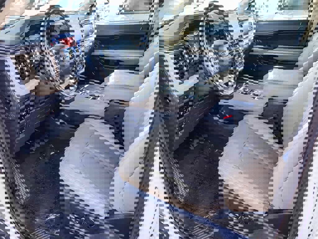 Used 2024 Ford Expedition Max Limited image 16