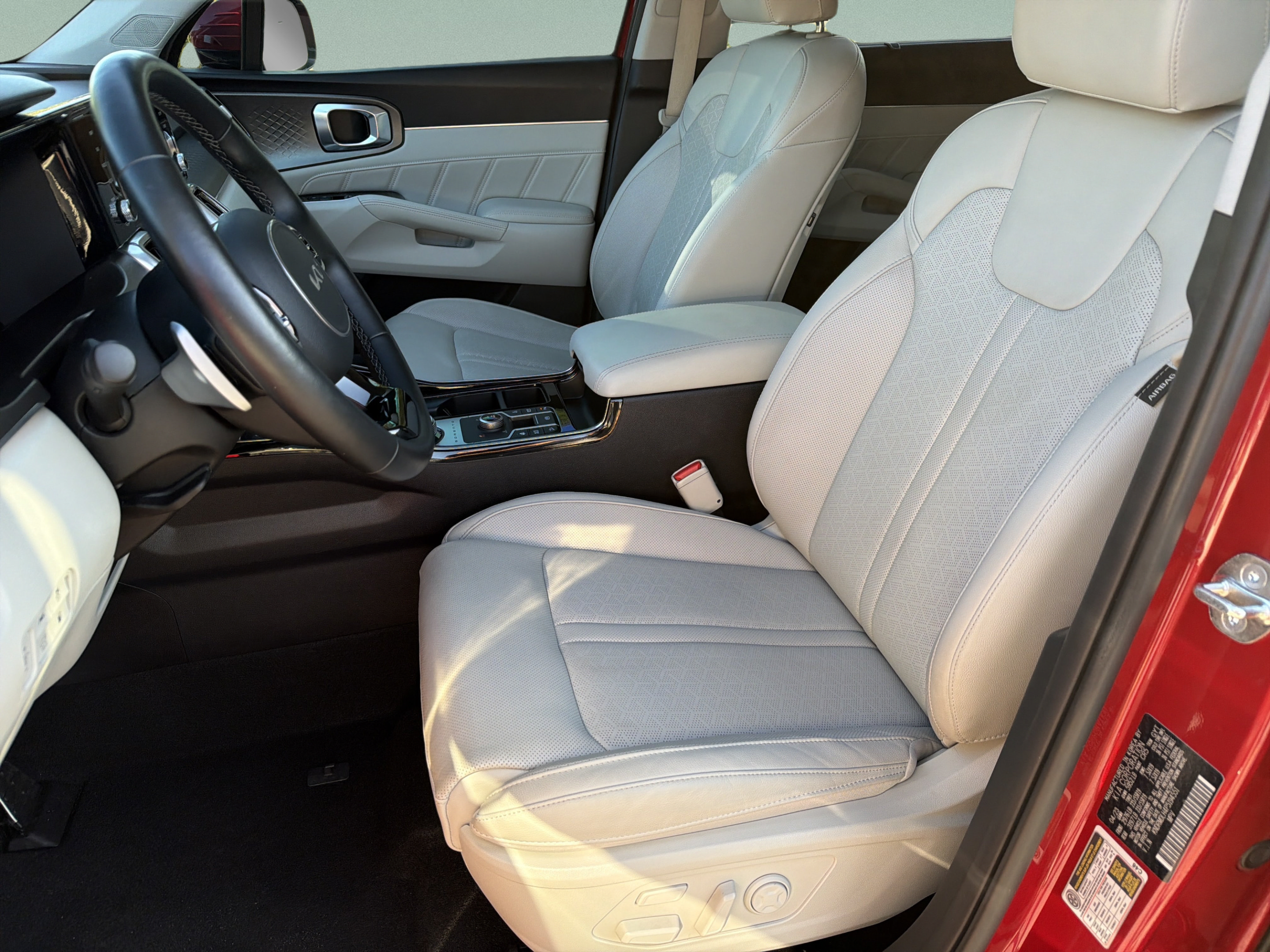 Certified 2023 Kia Sorento SX Prestige AWD/4WD image 30