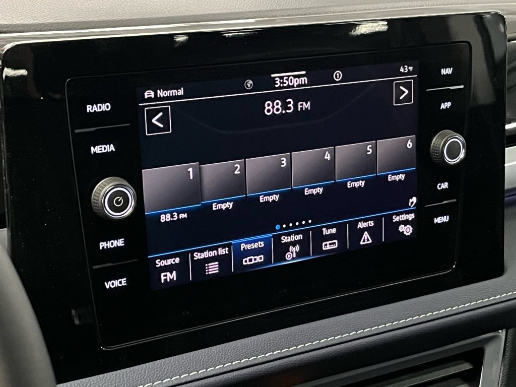New 2026 Volkswagen Taos SEL AWD/4WD image 28