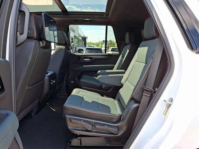 New 2026 GMC Yukon AT4 w/ AT4 Premium Plus Package AWD/4WD image 6
