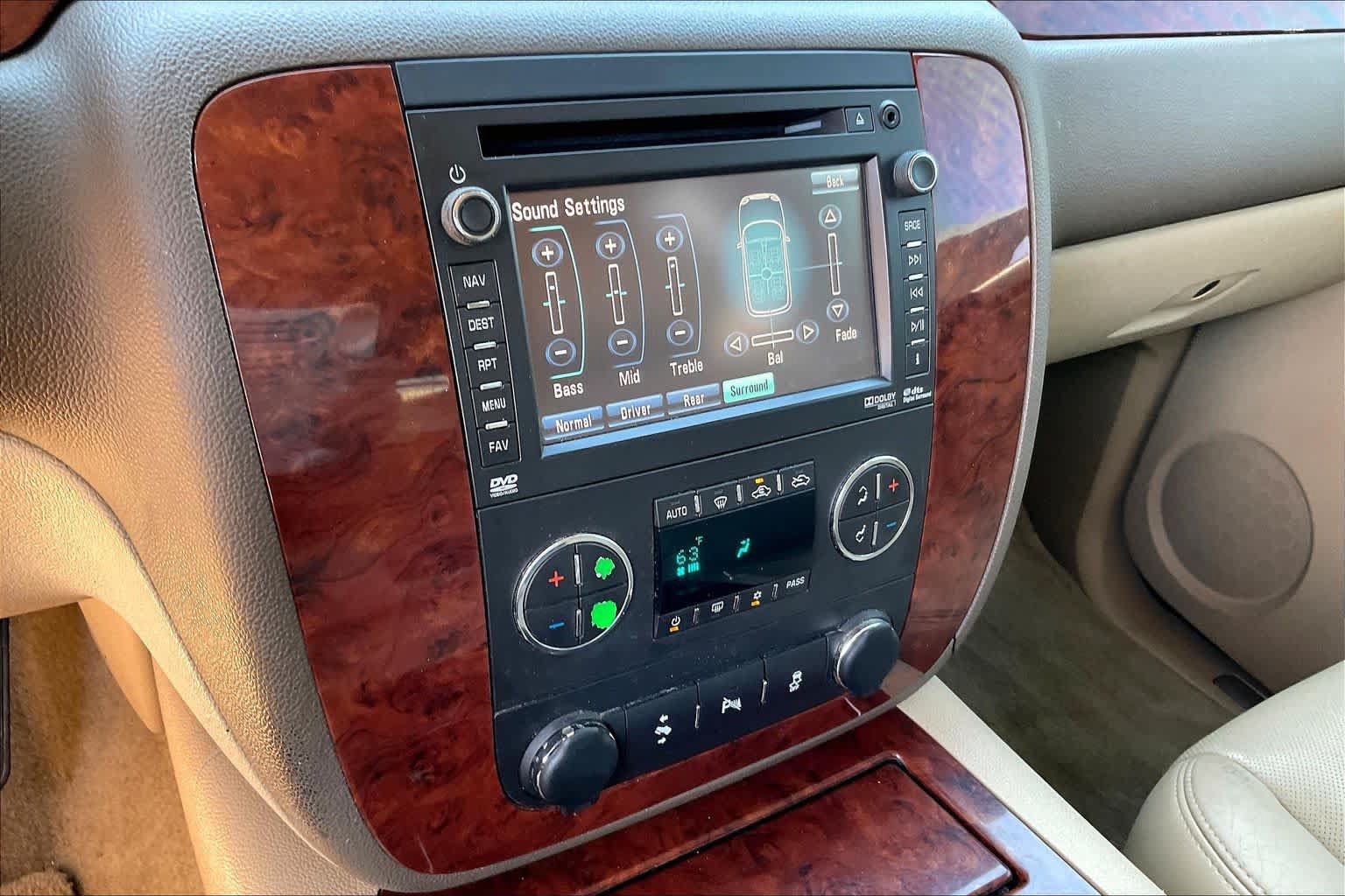 Used 2012 Chevrolet Avalanche LTZ RWD image 30