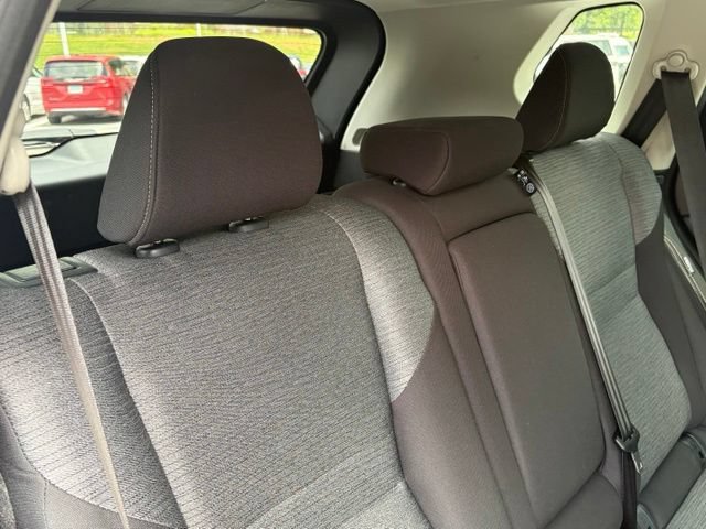 Used 2023 Nissan Rogue SV AWD/4WD image 31