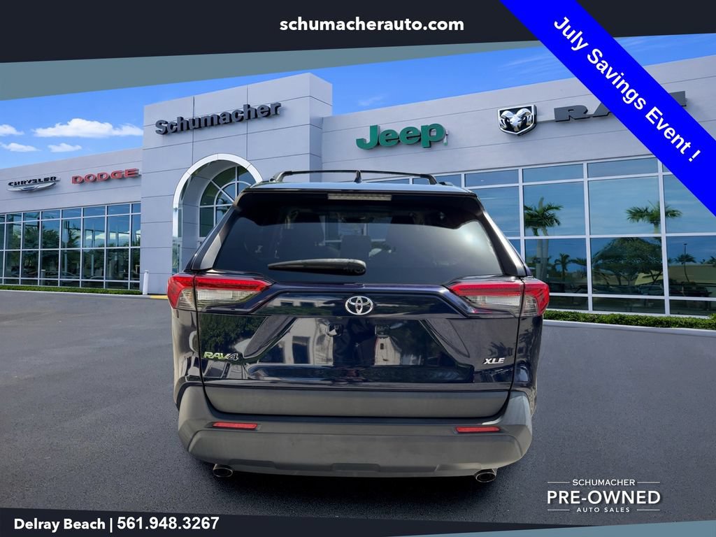 Used 2019 Toyota RAV4 XLE FWD image 6