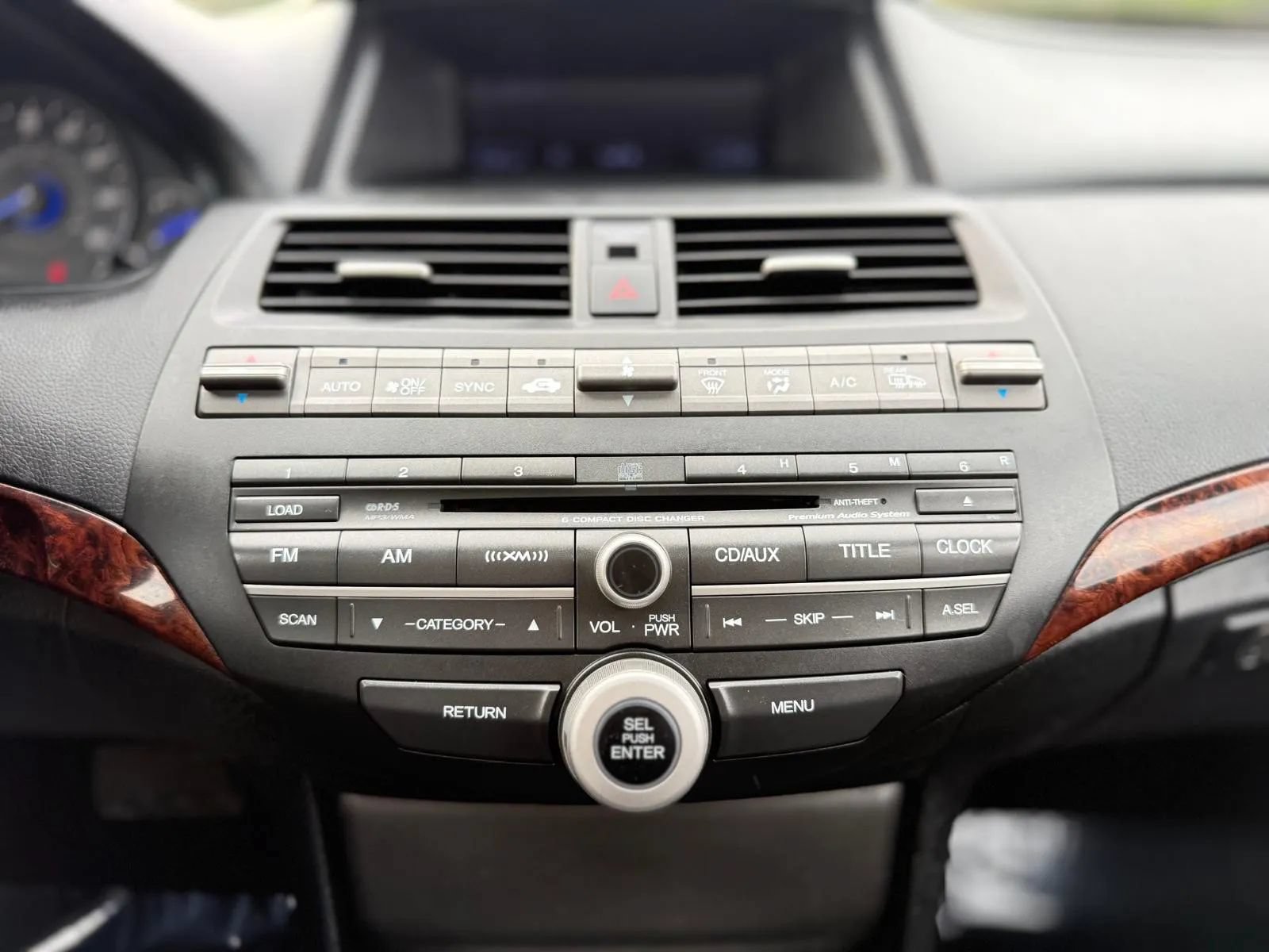 Used 2012 Honda Crosstour EX-L image 18