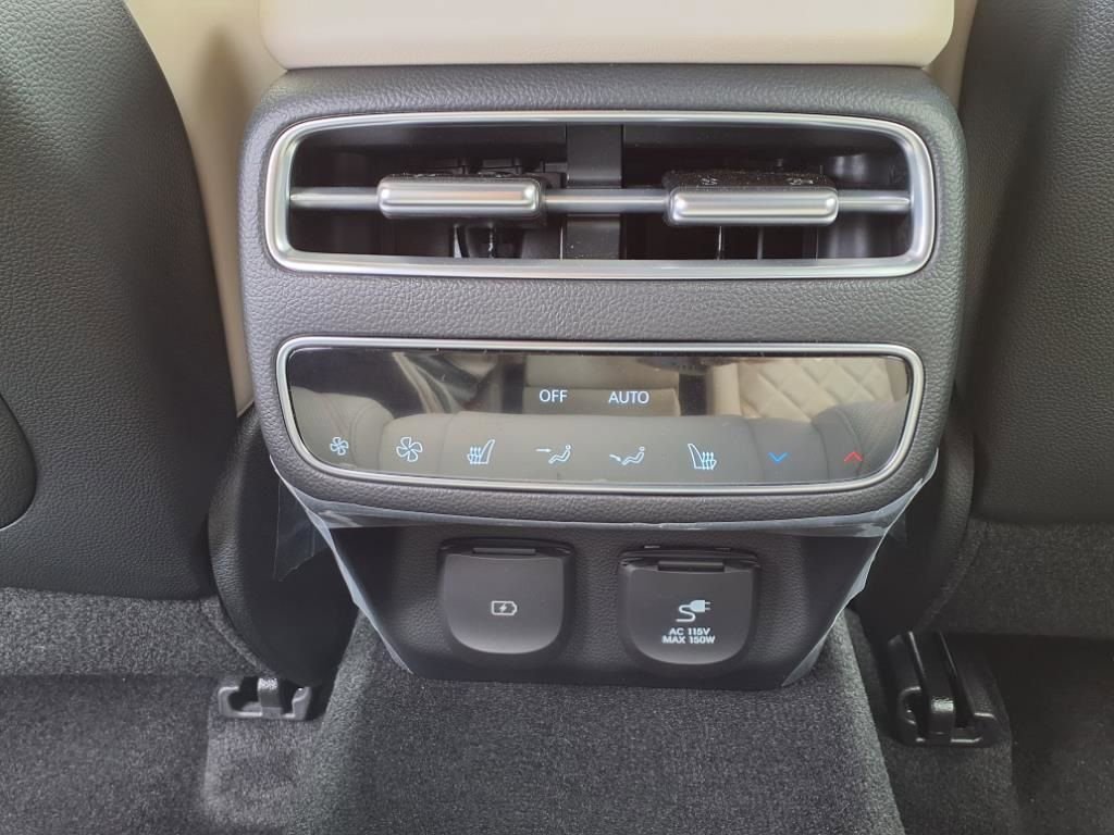 New 2026 Genesis GV70 3.5T Sport Prestige image 6