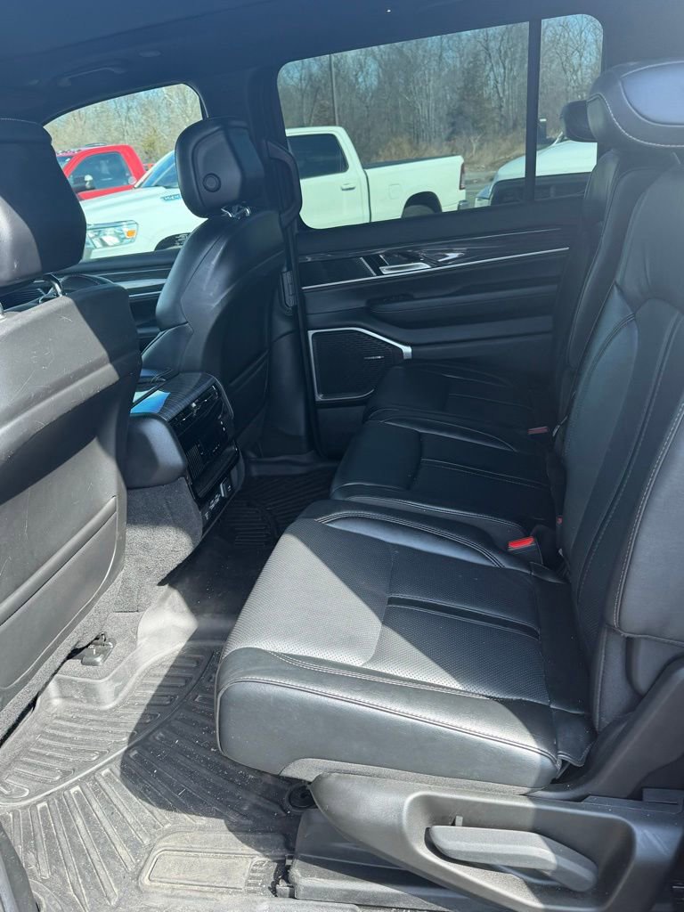 Used 2022 Jeep Wagoneer Series II w/ Premium Group I image 12