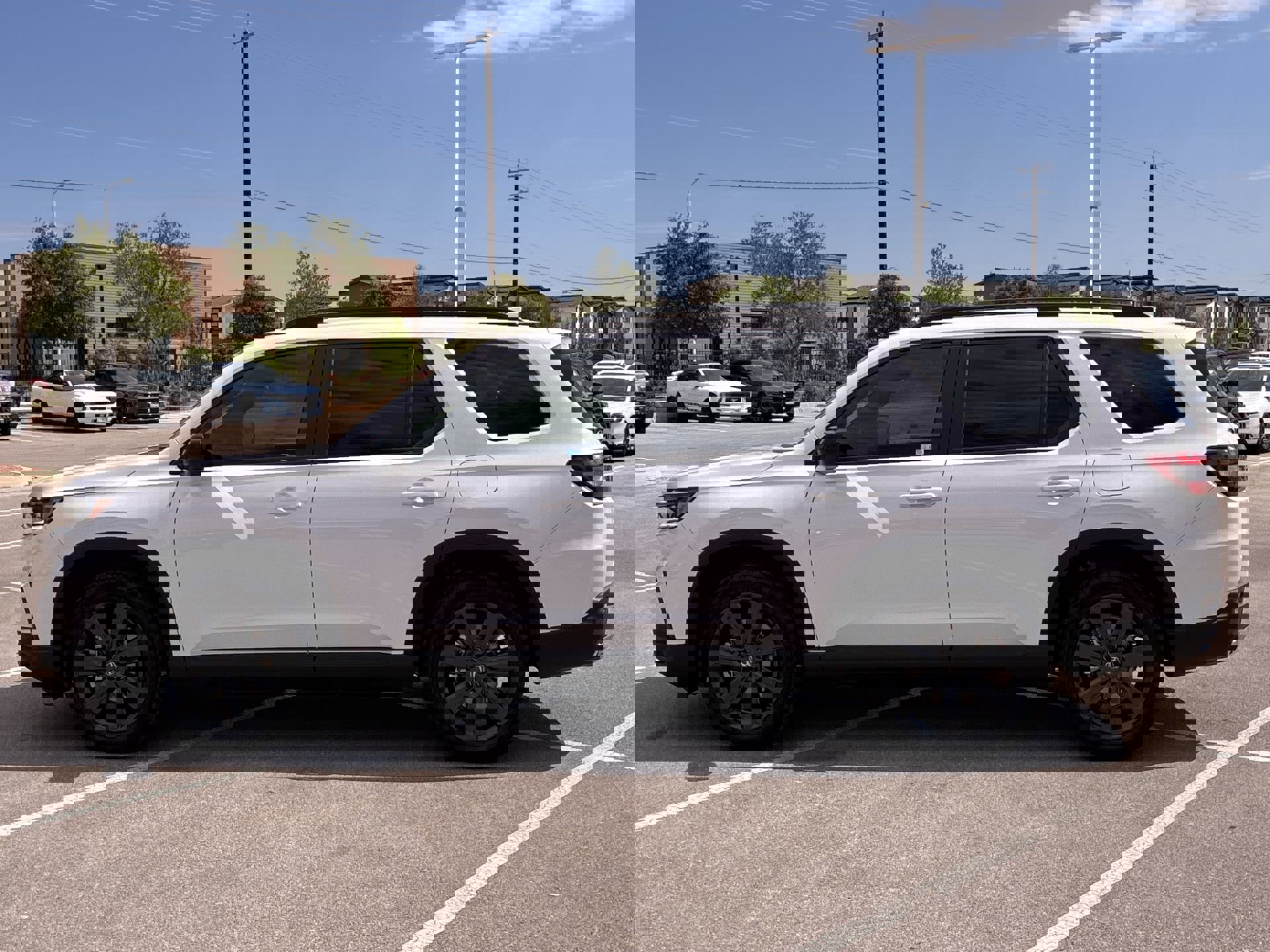 Certified 2025 Honda Pilot Sport image 3