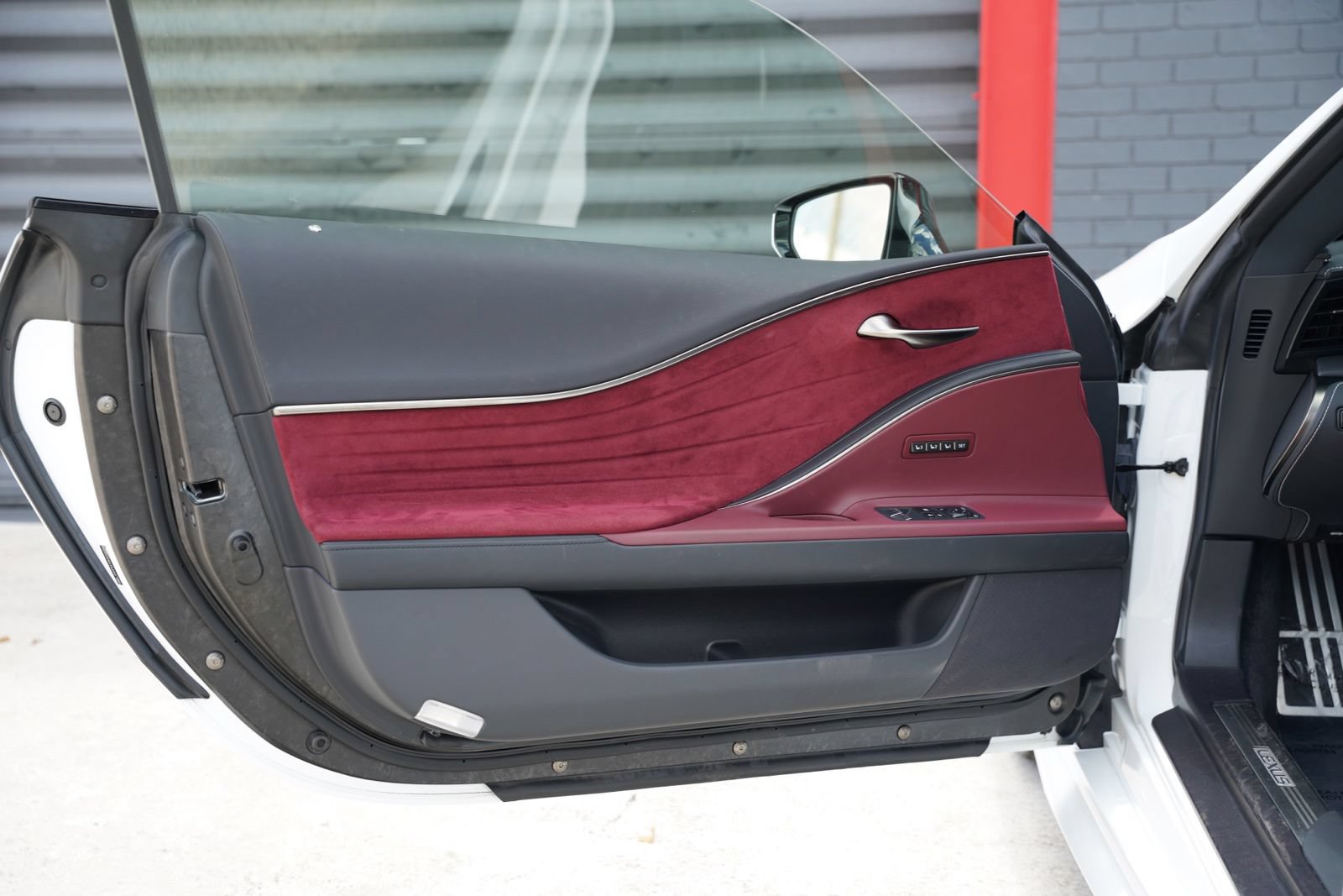Used 2019 Lexus LC 500 Coupe w/ Sport Package RWD image 26