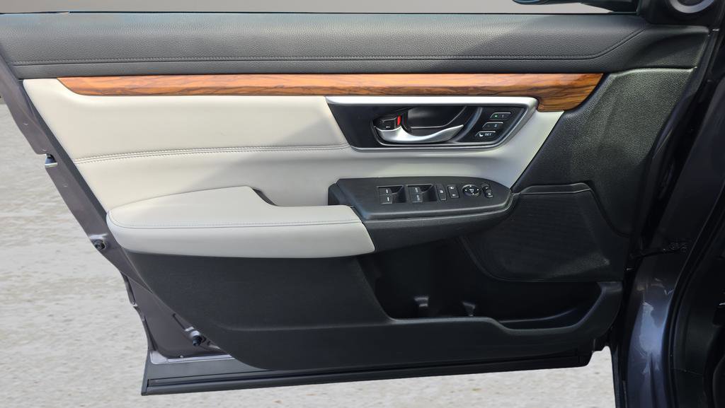 Used 2021 Honda CR-V EX-L image 9