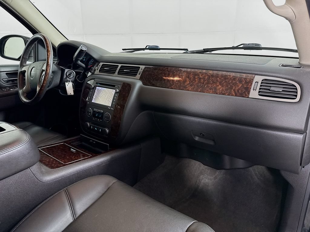 Used 2013 GMC Yukon Denali RWD image 38