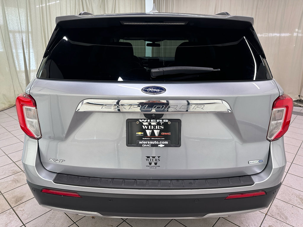Used 2020 Ford Explorer XLT w/ Equipment Group 202A image 6