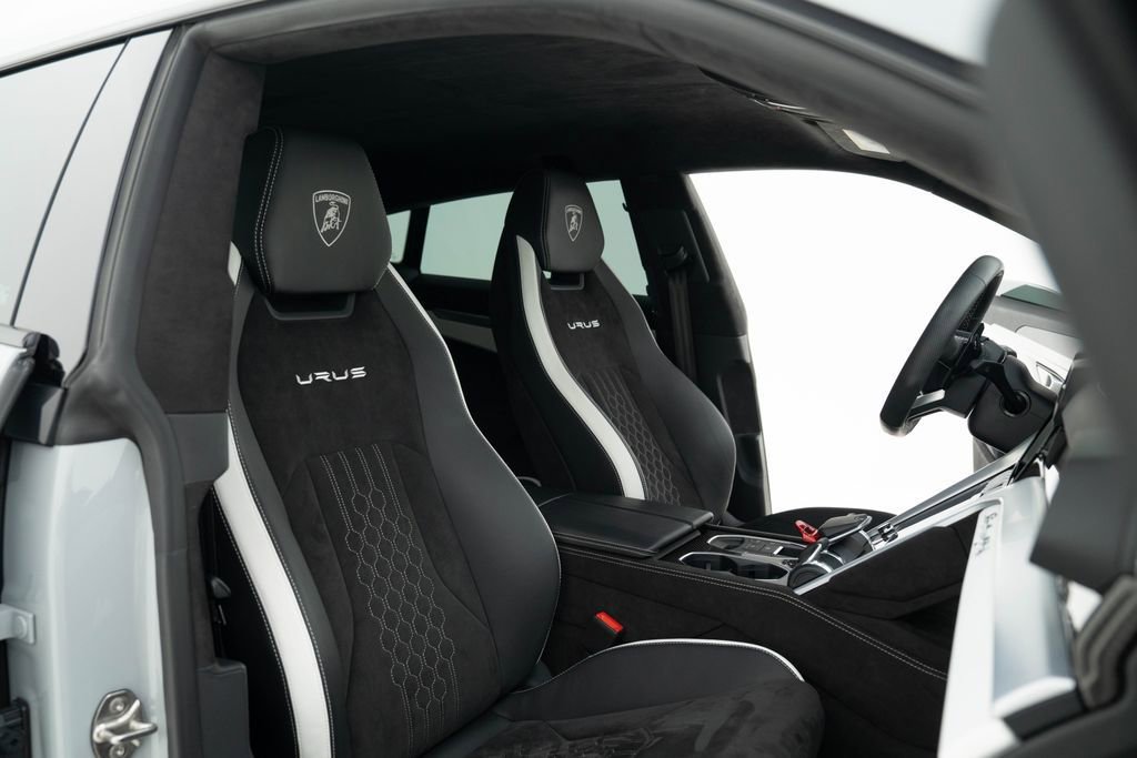 Used 2024 Lamborghini Urus S AWD/4WD image 30