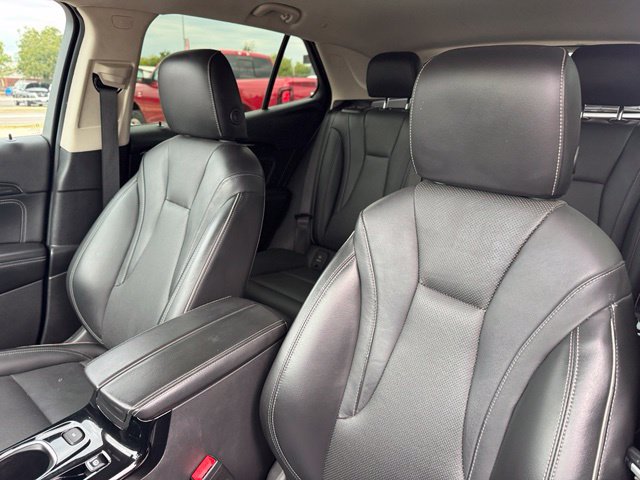 Used 2023 Buick Envision Essence FWD image 11