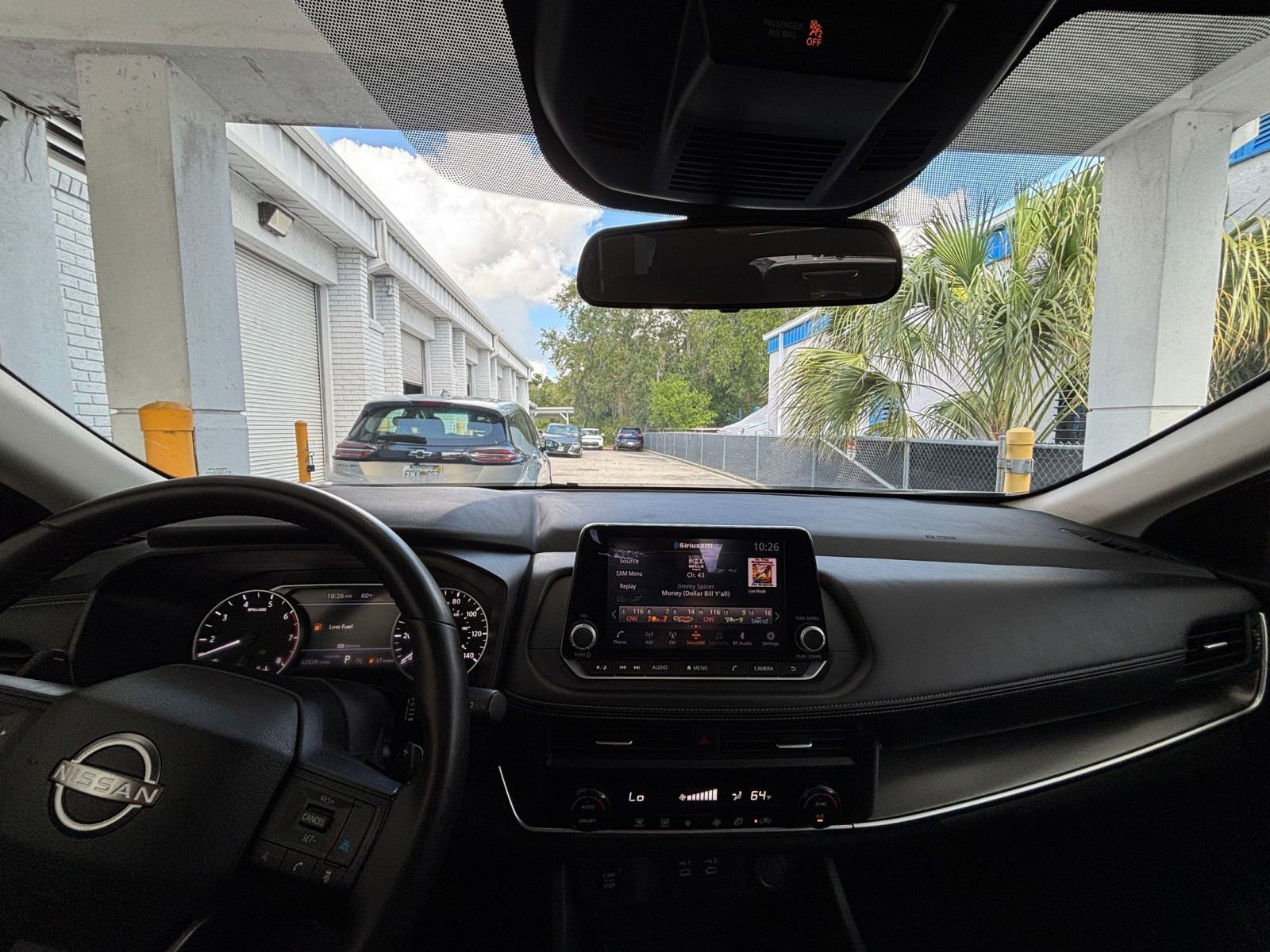 Used 2025 Nissan Rogue SV FWD image 34