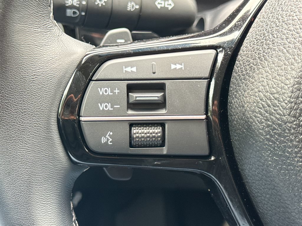 Certified 2024 Honda Civic Touring image 30