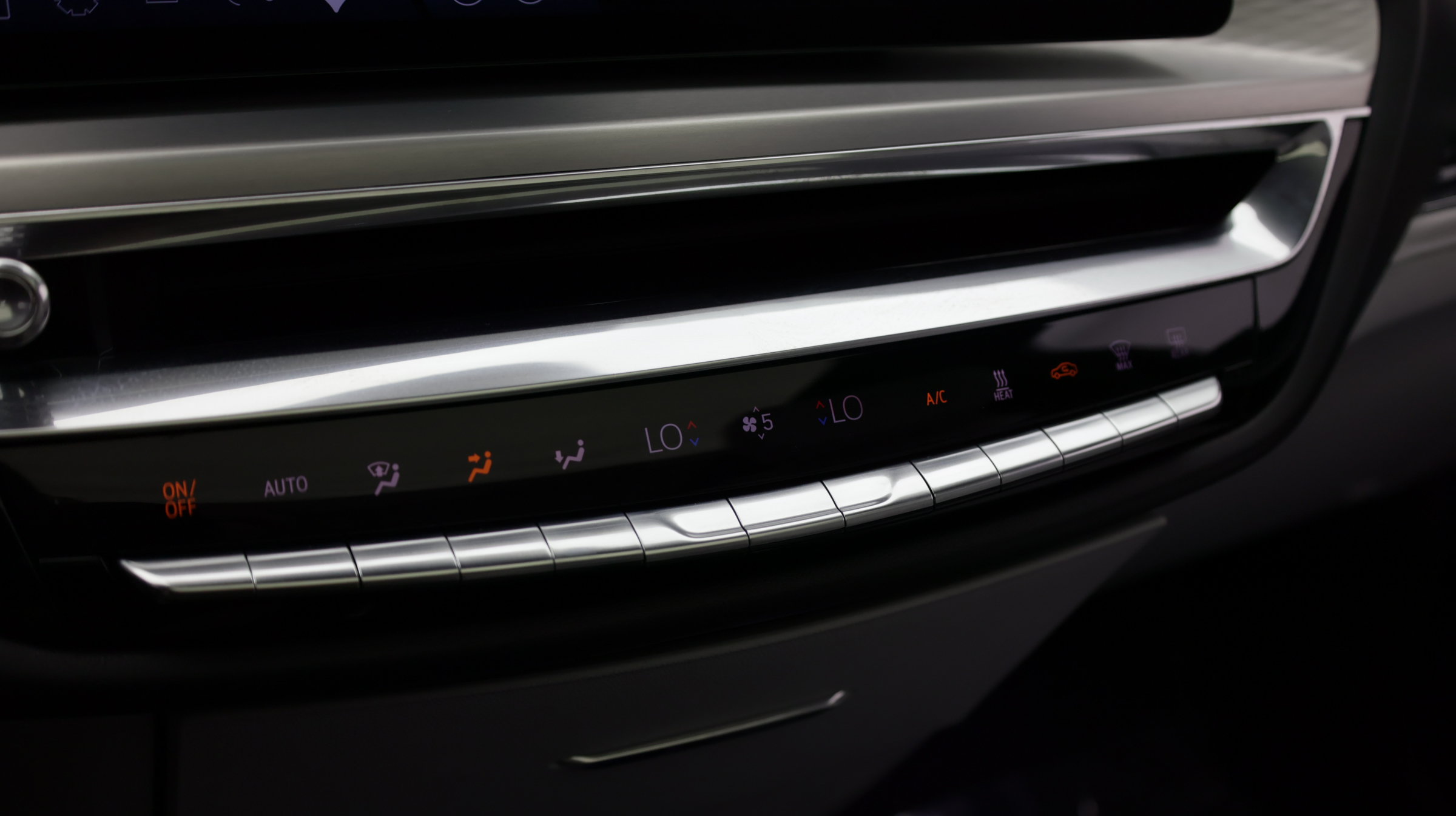 Used 2024 Cadillac Lyriq Luxury RWD image 21