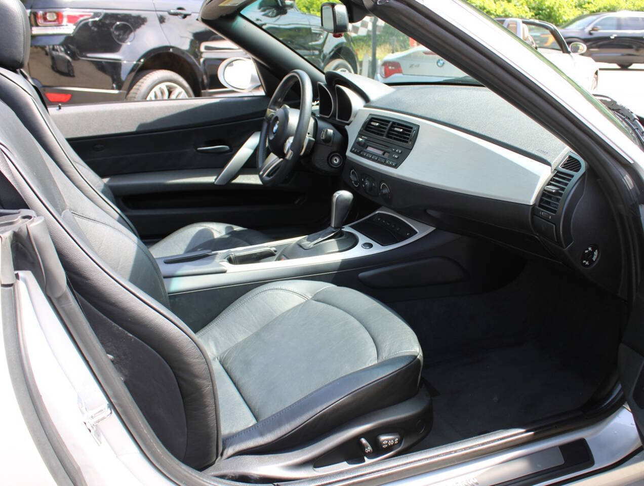 Used 2006 BMW Z4 3.0i RWD image 29