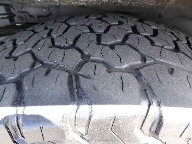 Used 2017 Toyota Land Cruiser image 38