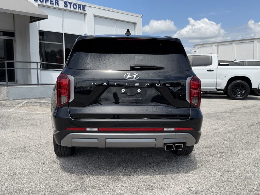 Used 2024 Hyundai Palisade SEL w/ Premium Package FWD image 6