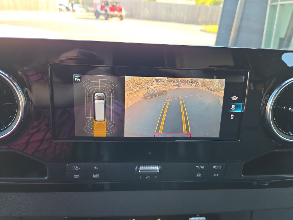 Used 2022 Mercedes-Benz Sprinter 4500 image 23