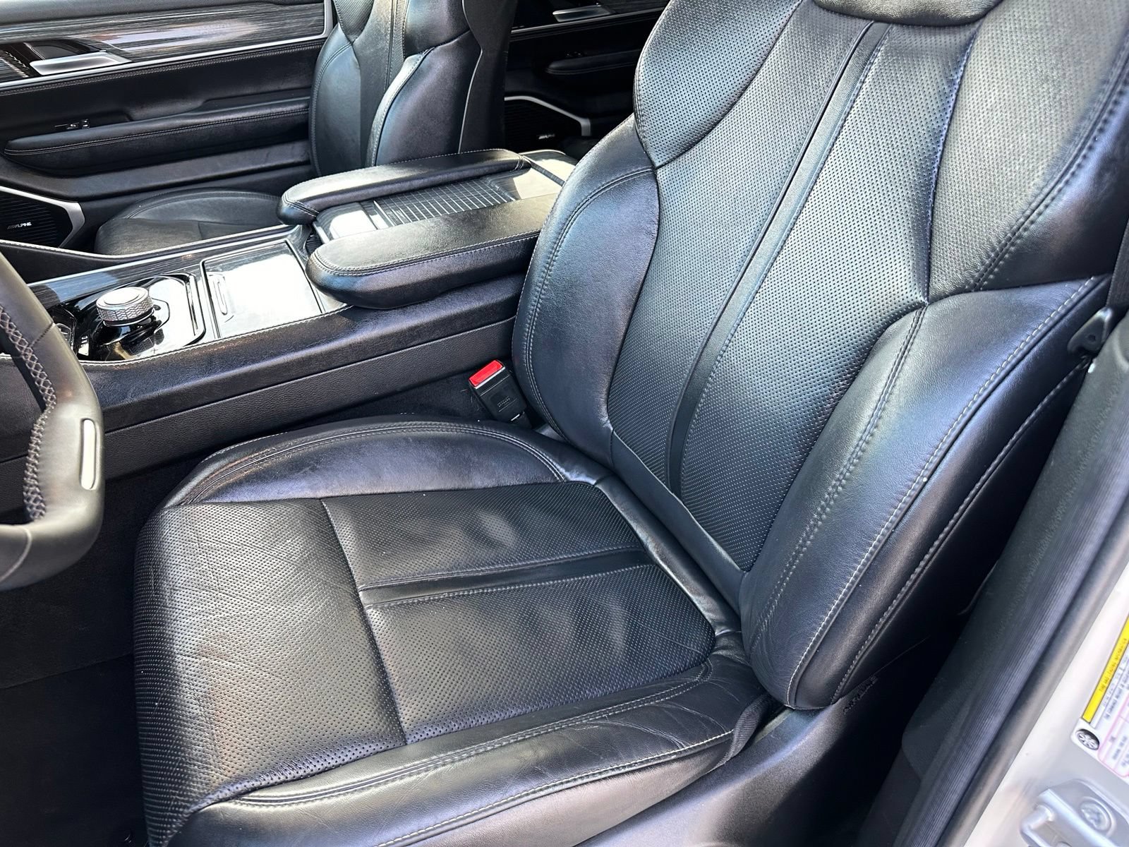 Used 2022 Jeep Wagoneer Series II w/ Premium Group I RWD image 12
