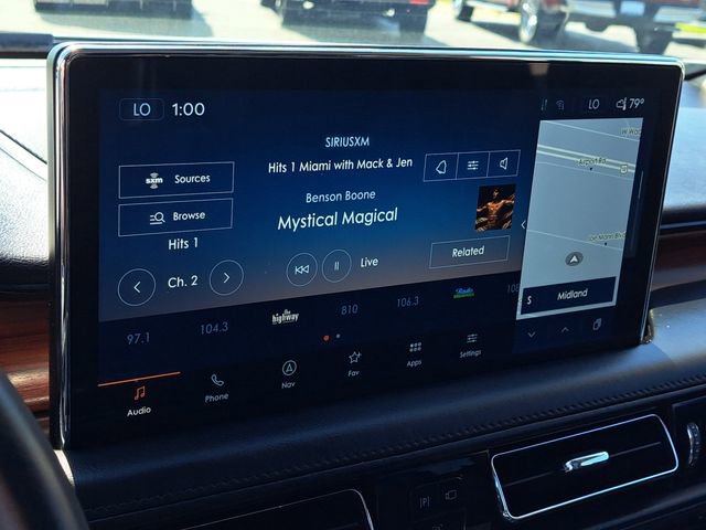 Certified 2022 Lincoln Nautilus Reserve w/ Equipment Group 201A image 15