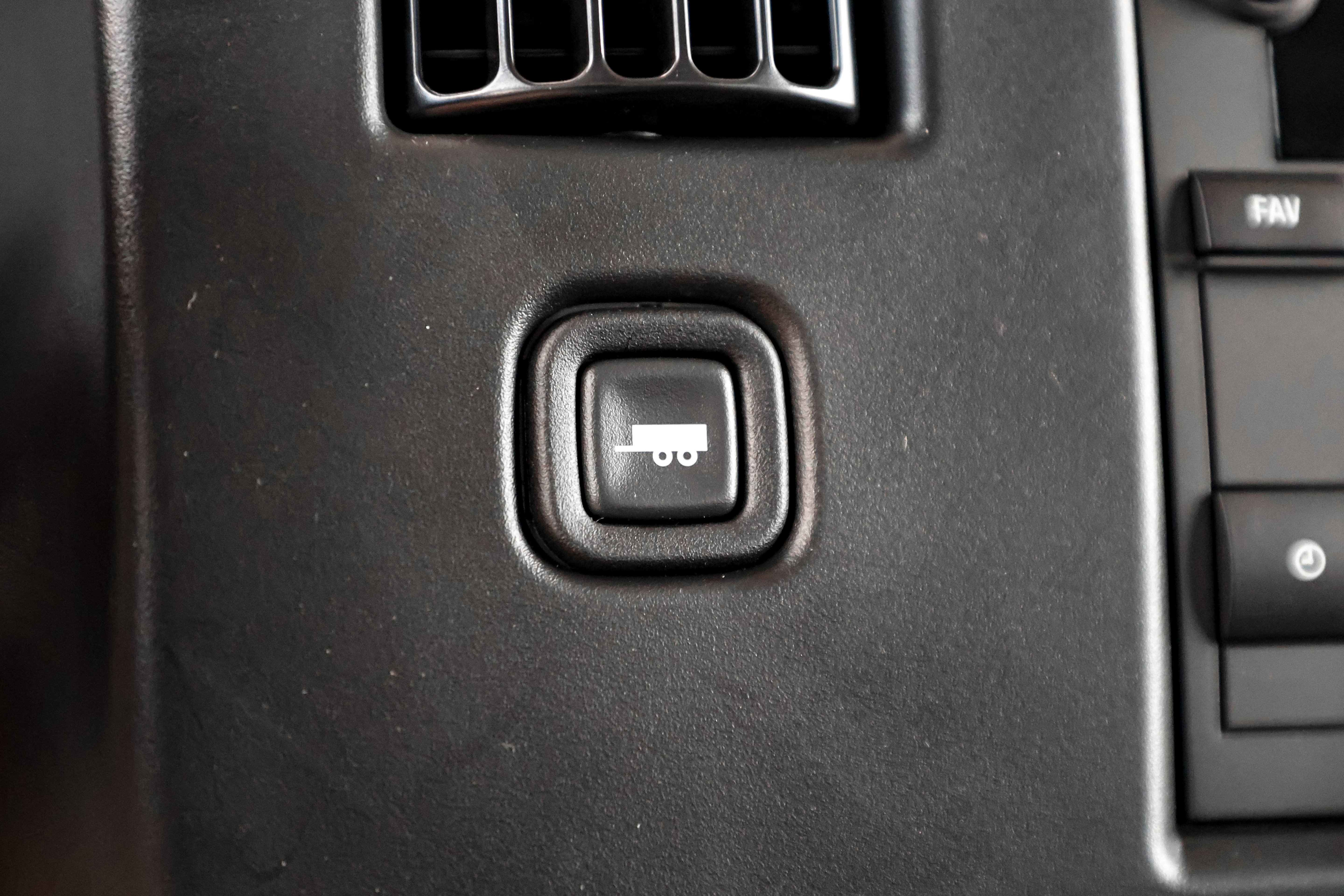 New 2025 GMC Savana 3500 w/ Driver Convenience Package image 23