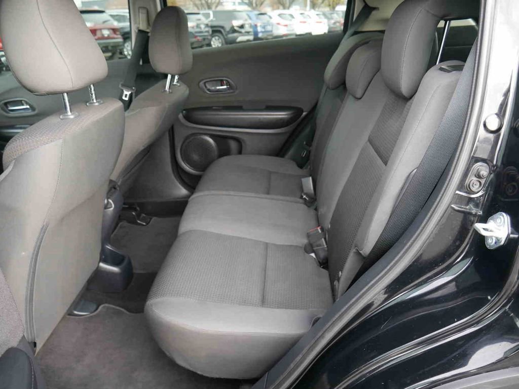 Used 2022 Honda HR-V LX image 12