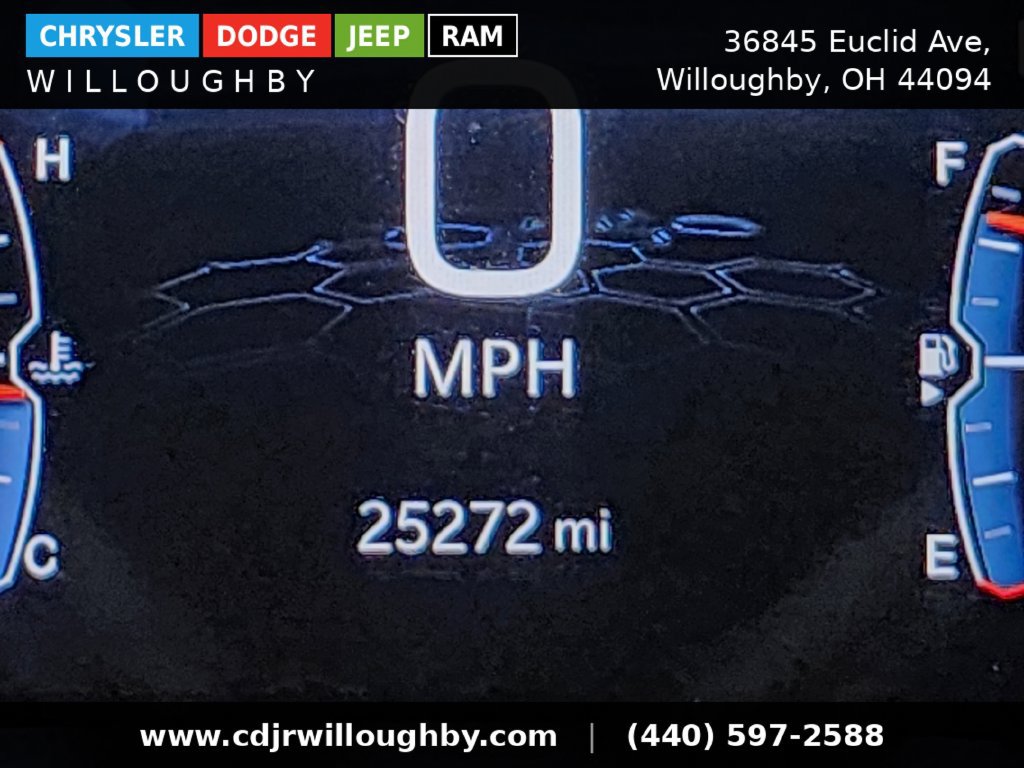 Used 2025 Jeep Compass Latitude AWD/4WD image 17