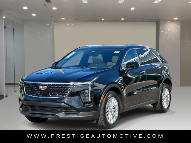 Used 2024 Cadillac XT4 Luxury w/ Cold Weather Package AWD/4WD image 1