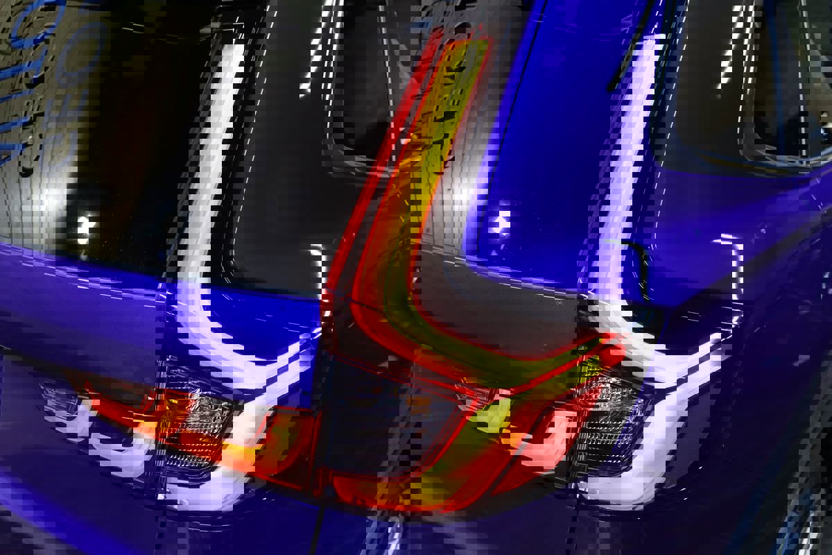 Used 2025 Honda CR-V EX-L image 18