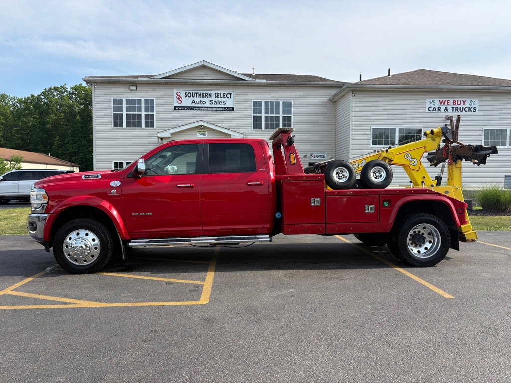 Used 2020 RAM 5500 Laramie AWD/4WD image 1