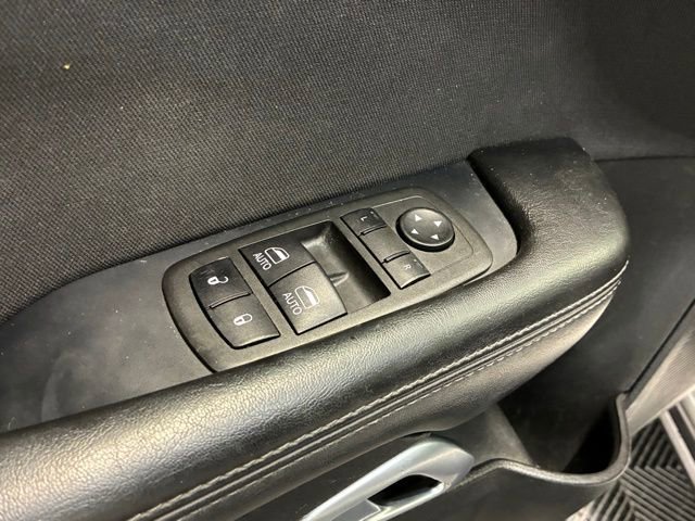 Used 2023 Dodge Challenger SXT image 10
