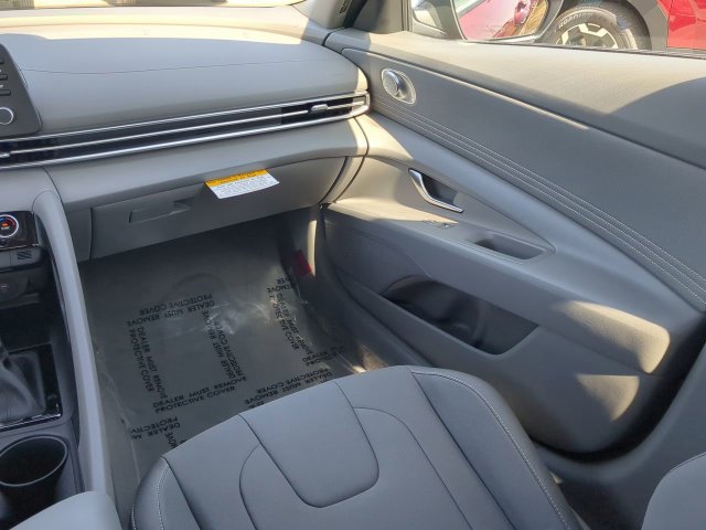 New 2026 Hyundai Elantra Sport FWD image 16