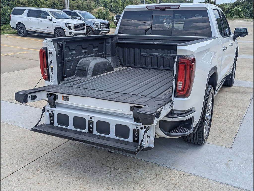 Used 2021 GMC Sierra 1500 Denali w/ Denali Ultimate Package AWD/4WD image 15