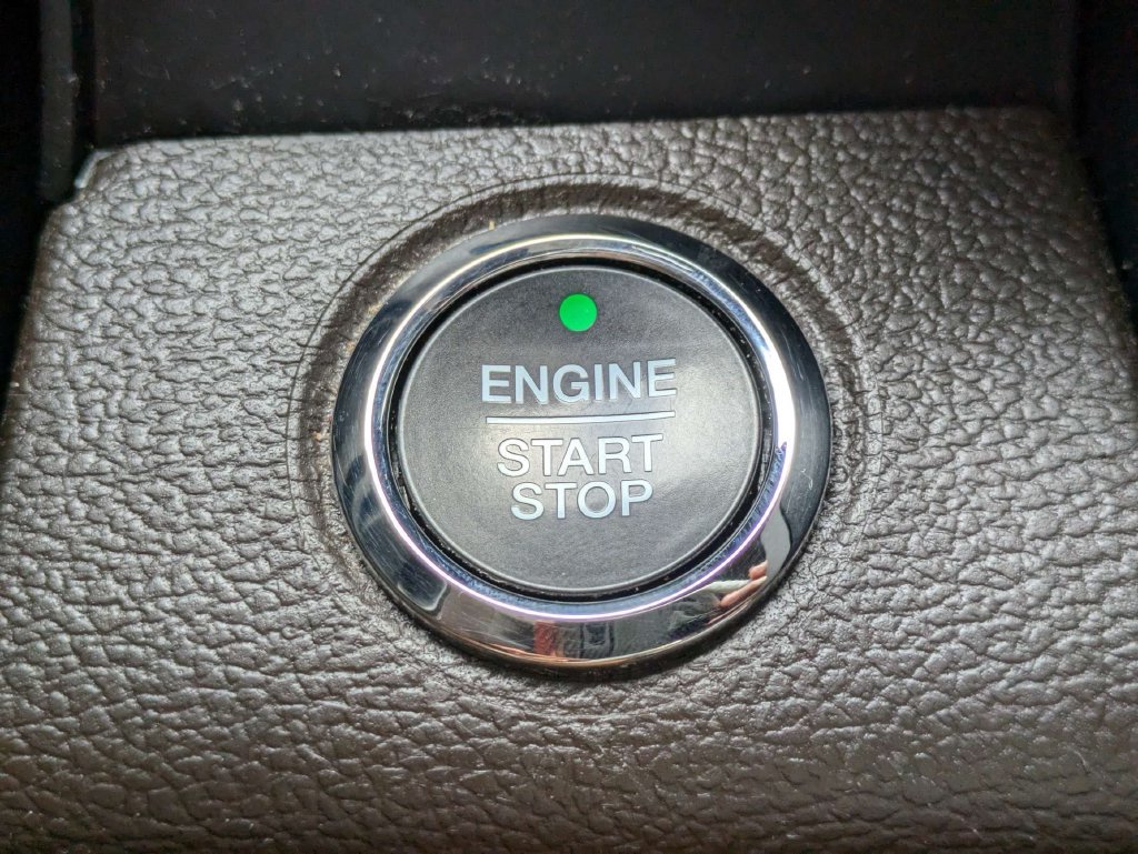 Used 2022 Ford F350 King Ranch w/ Chrome Package AWD/4WD image 30
