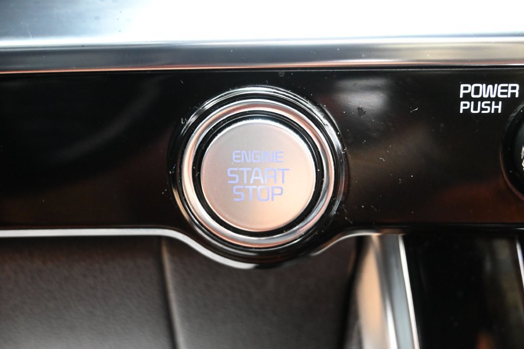 Used 2024 Kia Carnival SX Prestige FWD image 13