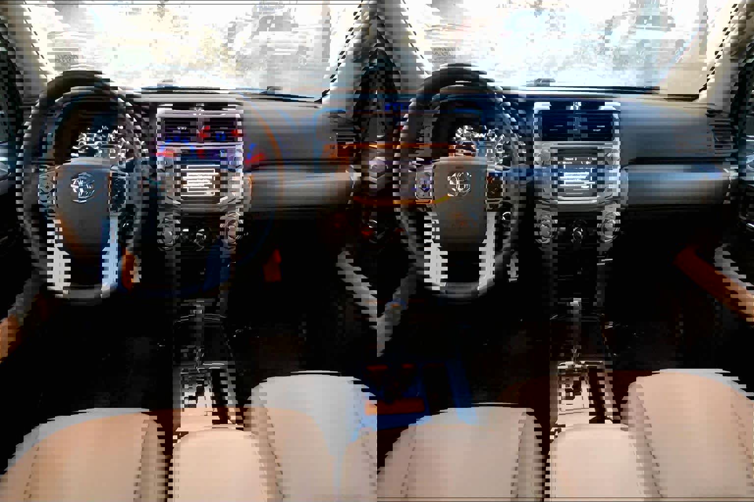 Used 2017 Toyota 4Runner SR5 Premium RWD image 15