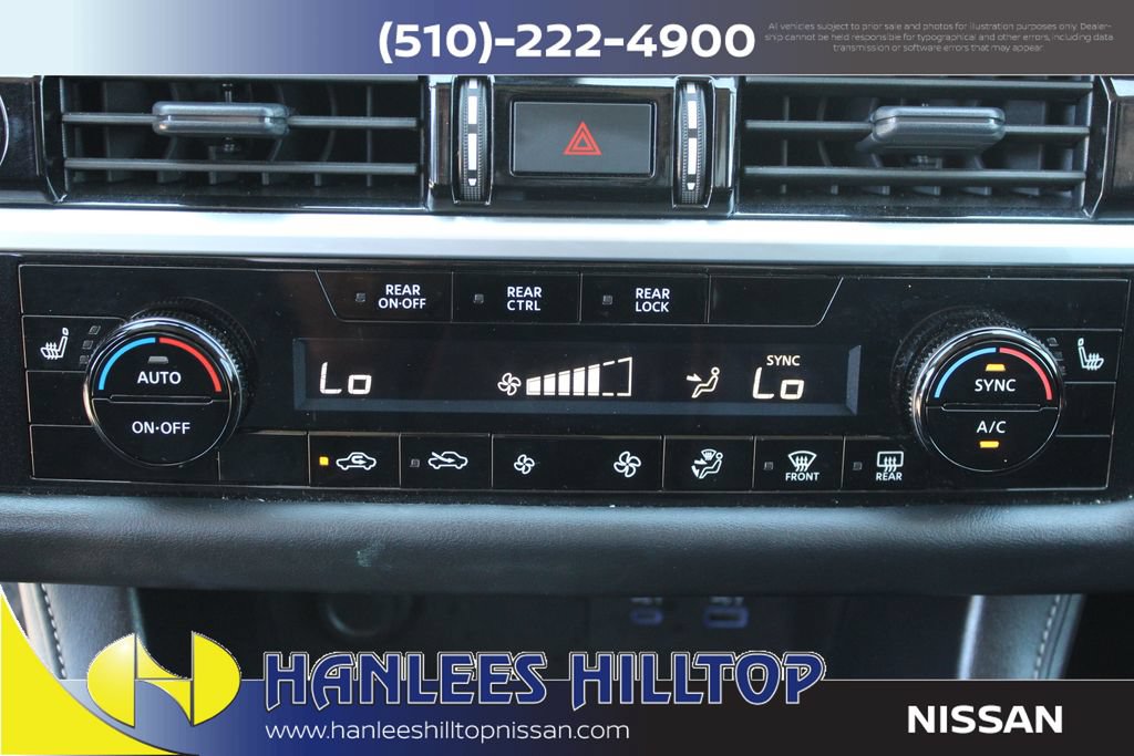 Used 2025 Nissan Pathfinder SV FWD image 26