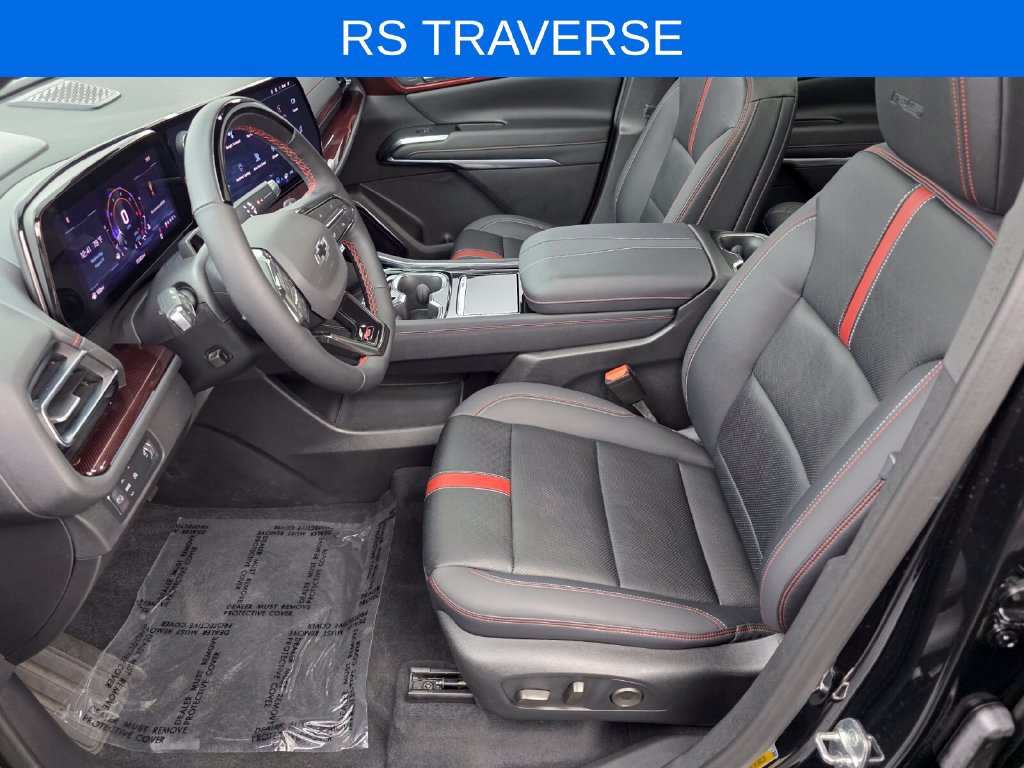 Used 2024 Chevrolet Traverse RS FWD image 9